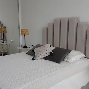 Chez Alcinda Mindelo